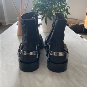 ferragamo gancini boot